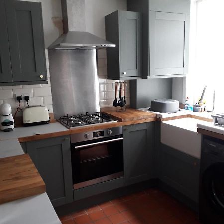 Traditional House Near Liverpool City Centre Екстер'єр фото