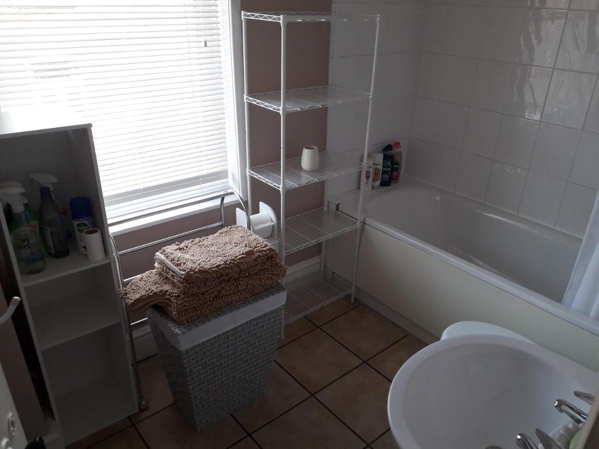 Traditional House Near Liverpool City Centre Екстер'єр фото